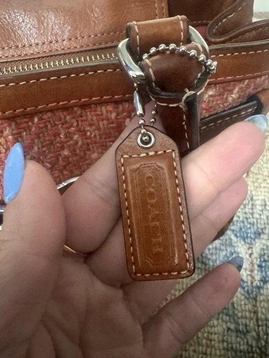 Vintage Coach Hampton tweed Red-Brown Tote Handbag with Silver Hardware - Picture 5 of 7